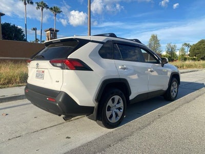 2020 Toyota RAV4 LE