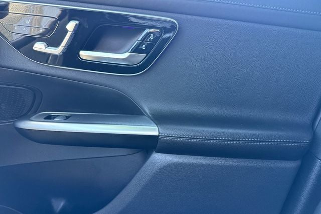 2023 Mercedes-Benz GLC 300 GLC 300