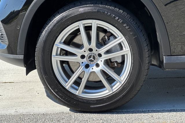 2023 Mercedes-Benz GLC 300 GLC 300