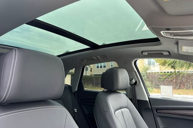 2023 Audi Q5 40 Premium quattro