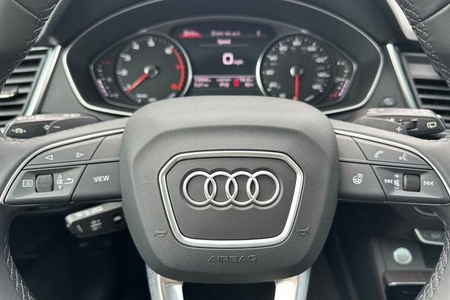 2023 Audi Q5 40 Premium quattro