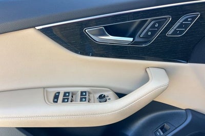 2023 Audi Q8 55 Premium Plus quattro