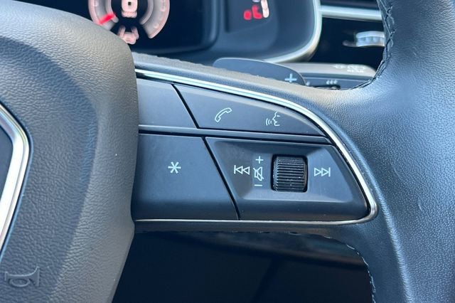2023 Audi Q8 55 Premium Plus quattro