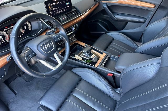 2022 Audi Q5 45 S line Premium quattro