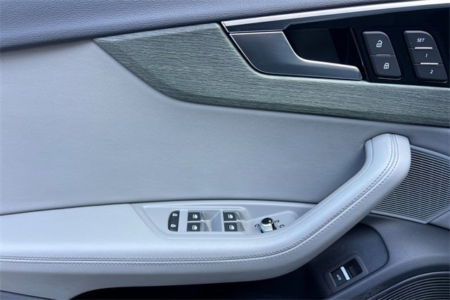 2023 Audi A4 45 S line Premium Plus quattro