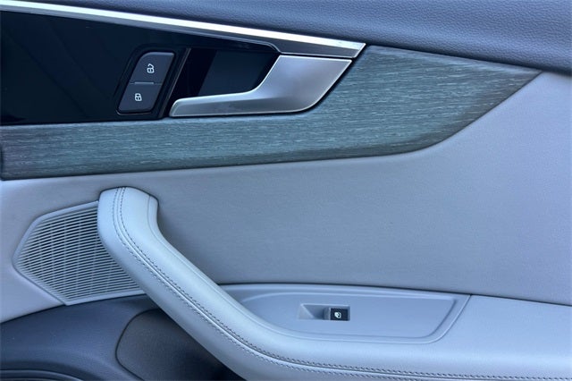2023 Audi A4 45 S line Premium Plus quattro