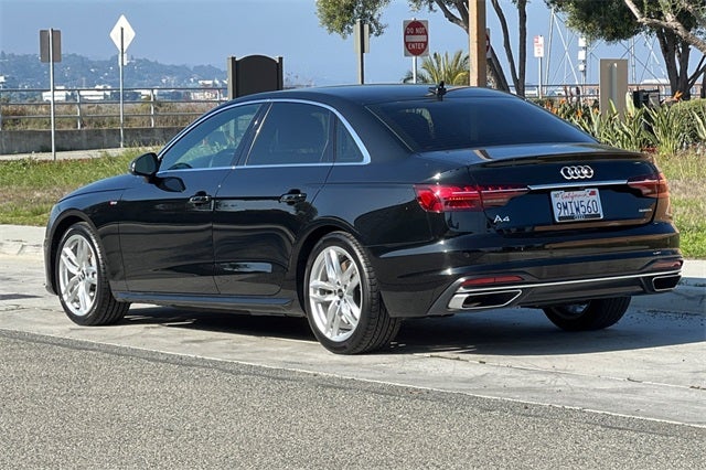 2023 Audi A4 45 S line Premium Plus quattro