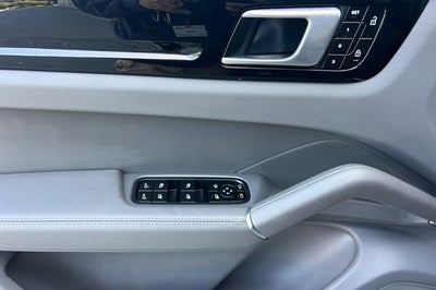 2021 Porsche Cayenne Base