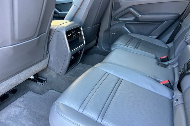 2021 Porsche Cayenne Base