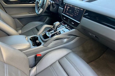 2021 Porsche Cayenne Base