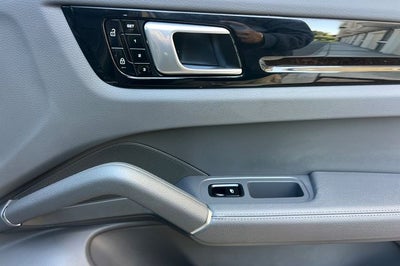 2021 Porsche Cayenne Base