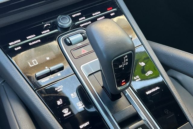 2021 Porsche Cayenne Base