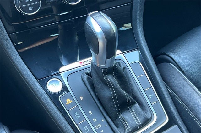 2019 Volkswagen Golf R DCC & Navigation 4Motion