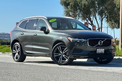 2018 Volvo XC60 T6 Momentum