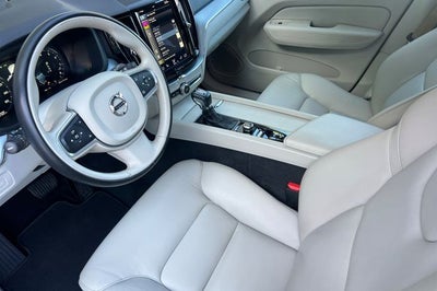 2018 Volvo XC60 T6 Momentum