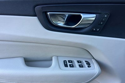 2018 Volvo XC60 T6 Momentum