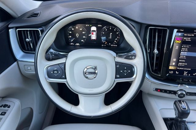 2018 Volvo XC60 T6 Momentum
