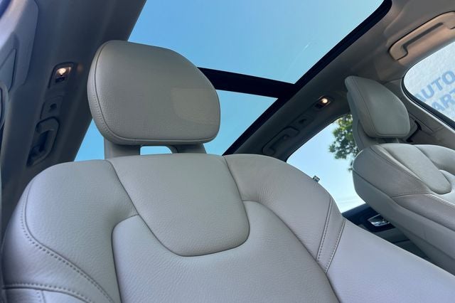 2018 Volvo XC60 T6 Momentum