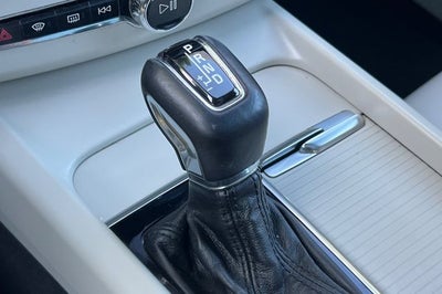 2018 Volvo XC60 T6 Momentum