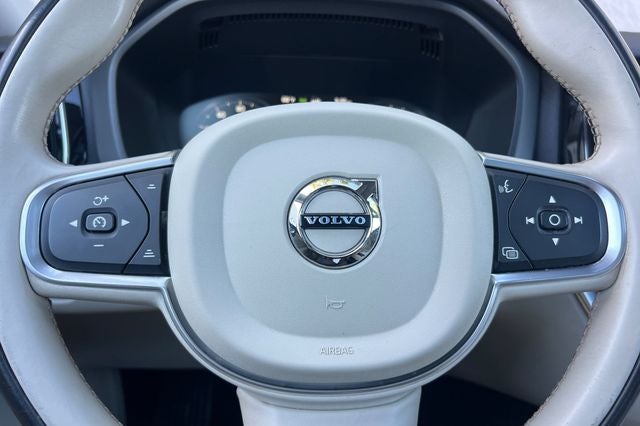 2018 Volvo XC60 T6 Momentum