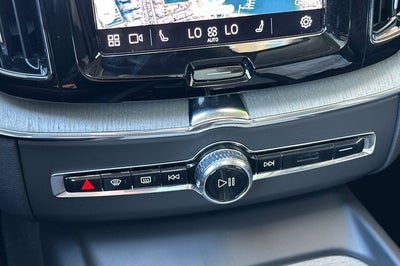 2025 Volvo XC60 B5 Plus
