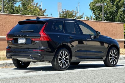 2025 Volvo XC60 B5 Plus